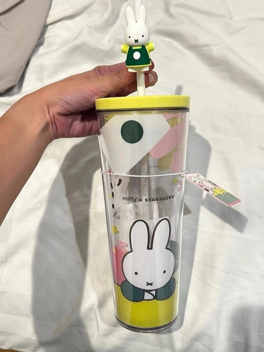 Starbucks x Miffy 24 oz Plastic Cold Cup with Straw Topper